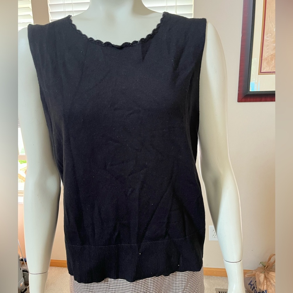 NWT Women’s Sleeveless Blouse by Karen Scott - Sz. Large